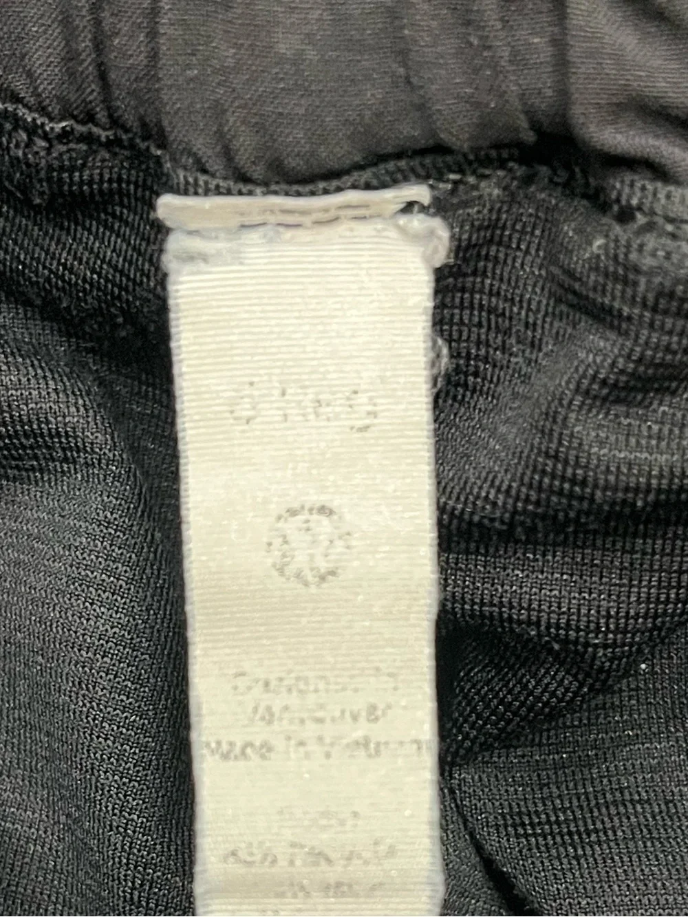 Lululemon | Hotty Hot High Rise Shorts in Black 4” Size 6 Lined